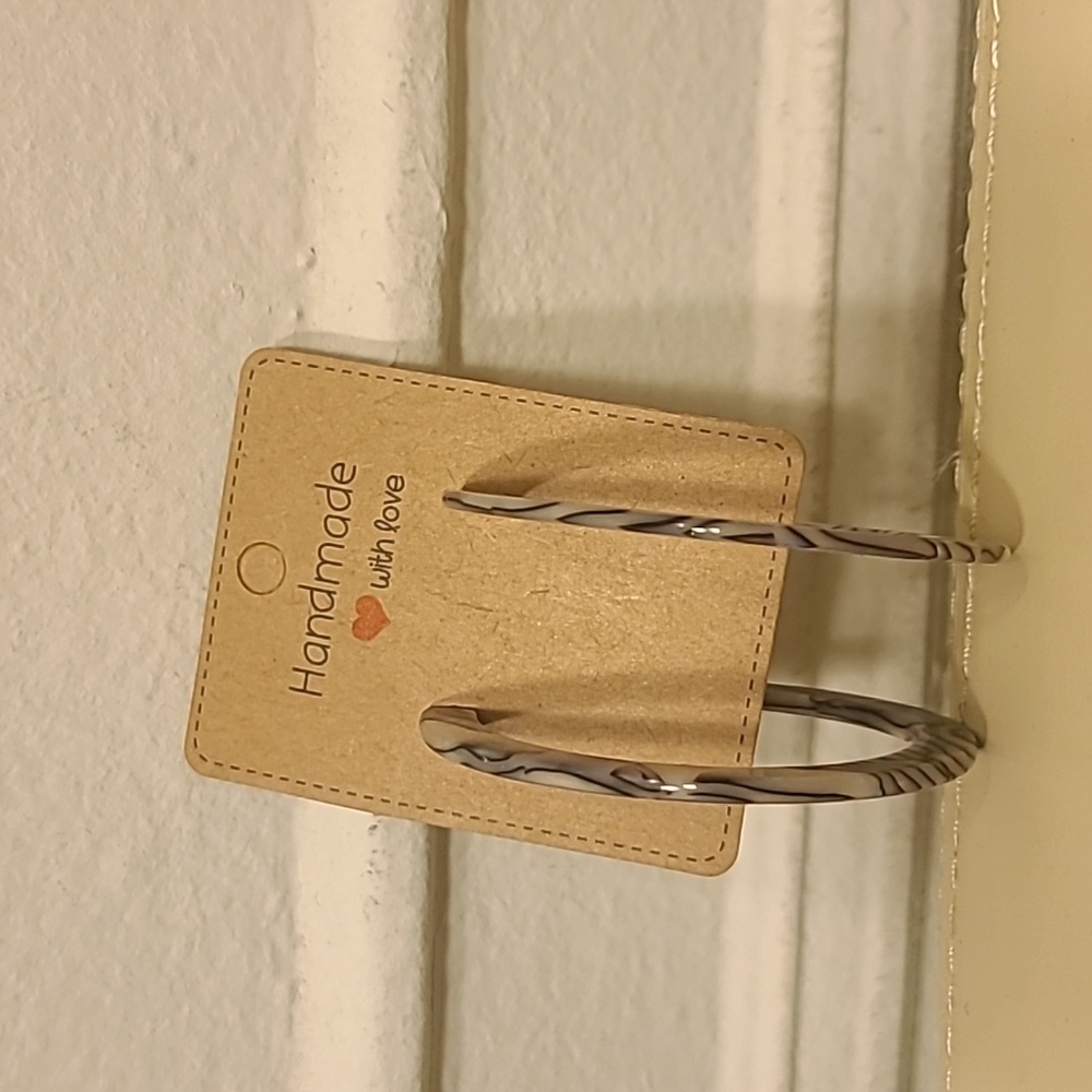 Tortoise shell hoop earrings